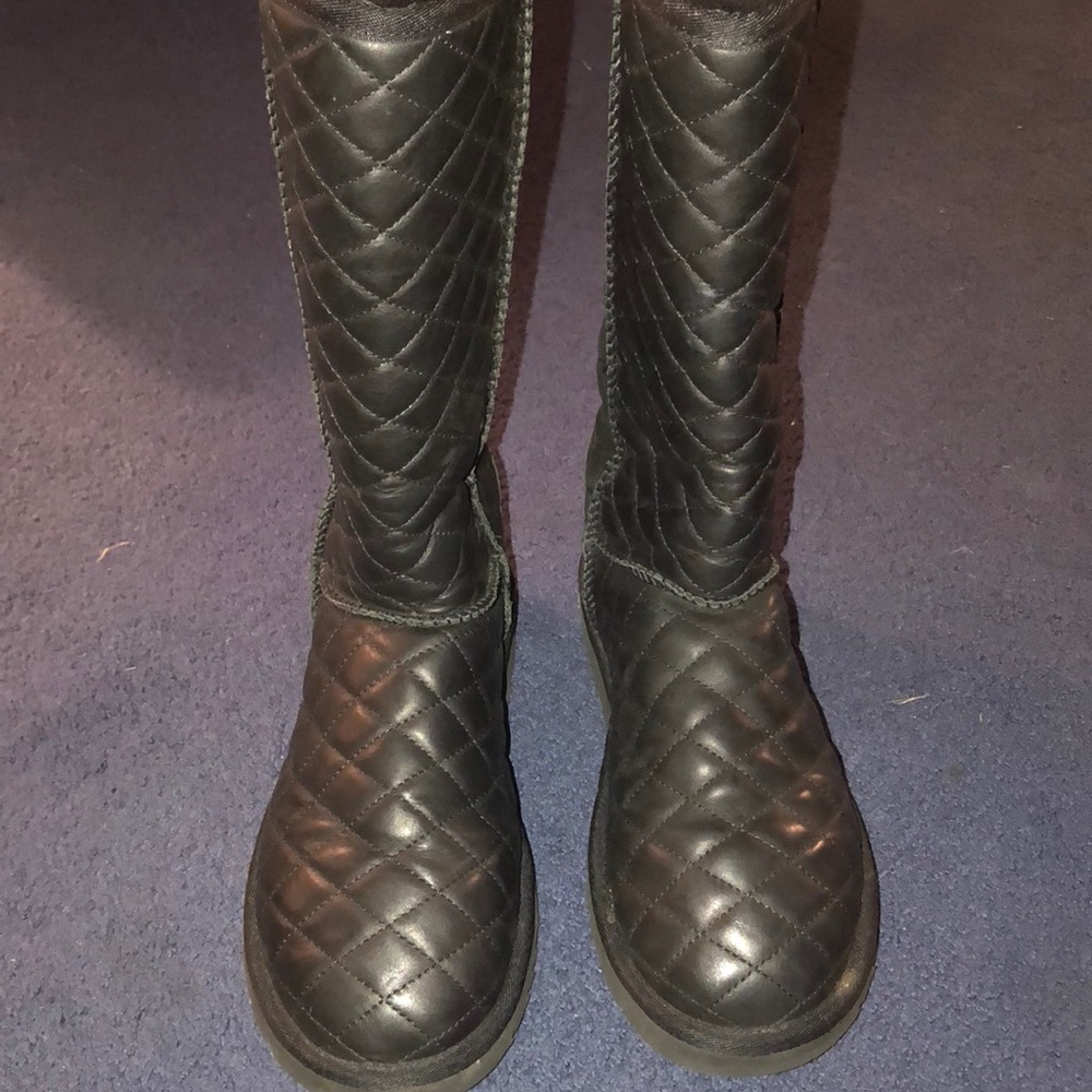 Leather quilted ugg boots